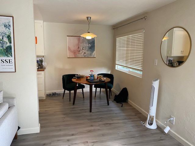 Listing photo 1 of 4
