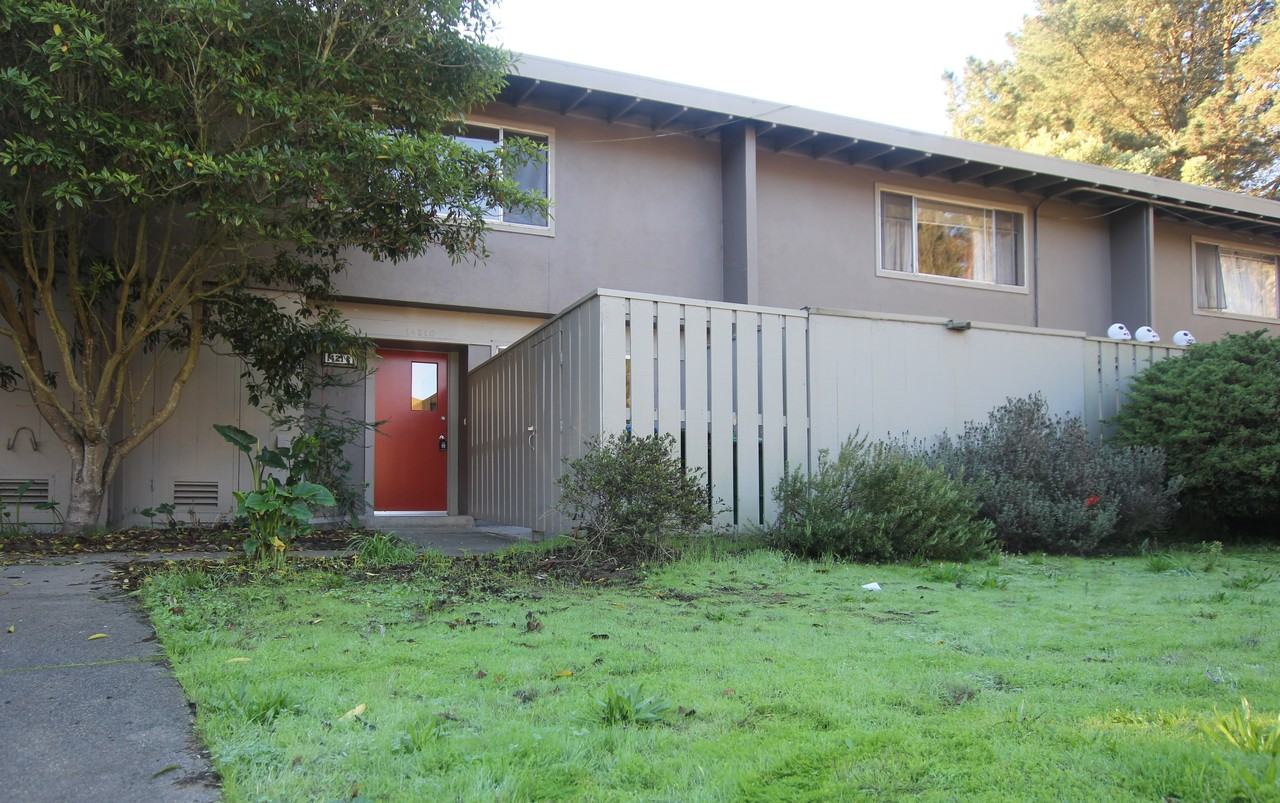 Listing photo 1 of 5