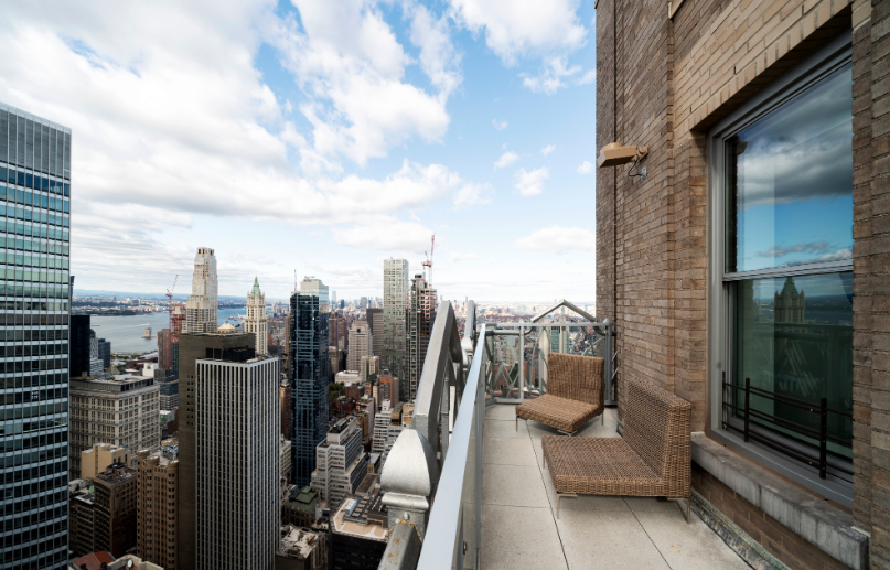 Listing photo 1 of 4