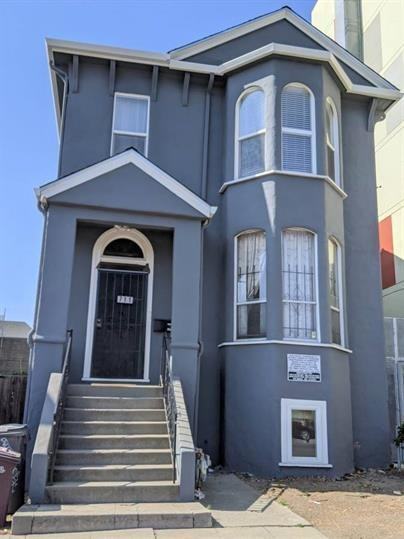 Listing photo 1 of 5