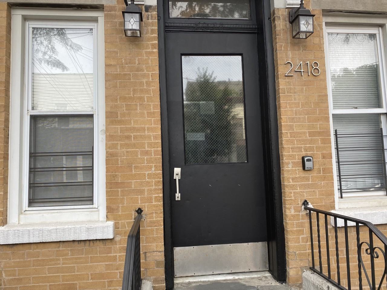 Listing photo 1 of 5