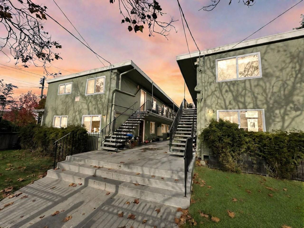 Listing photo 1 of 5