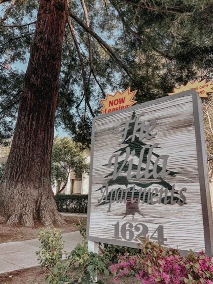 Listing photo 1 of 5