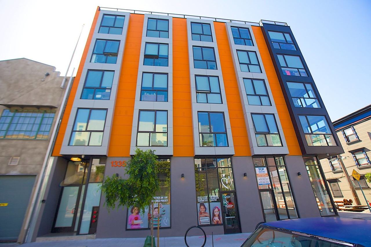 Listing photo 1 of 5