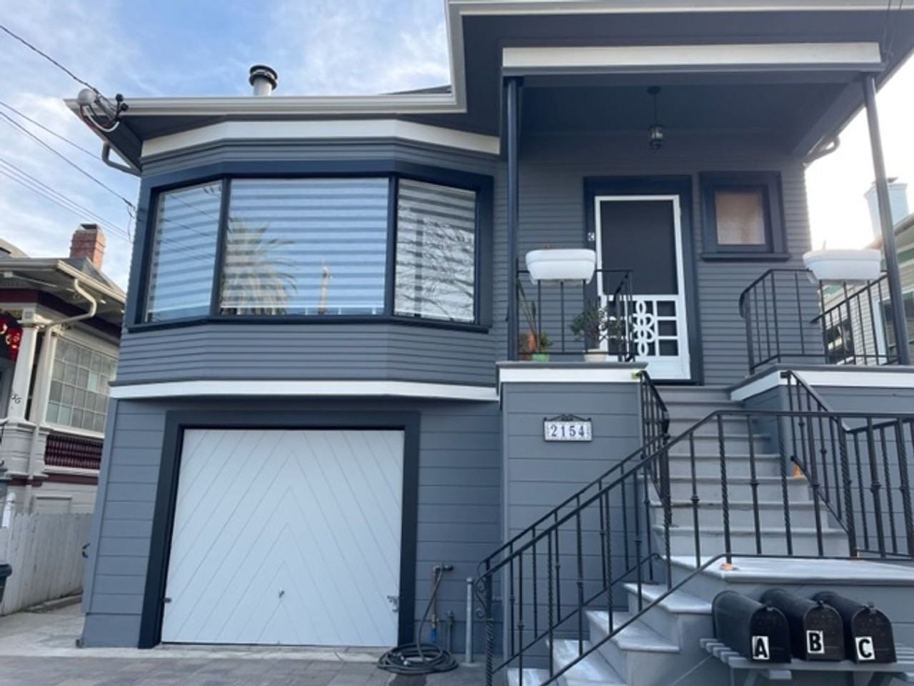 Listing photo 1 of 5