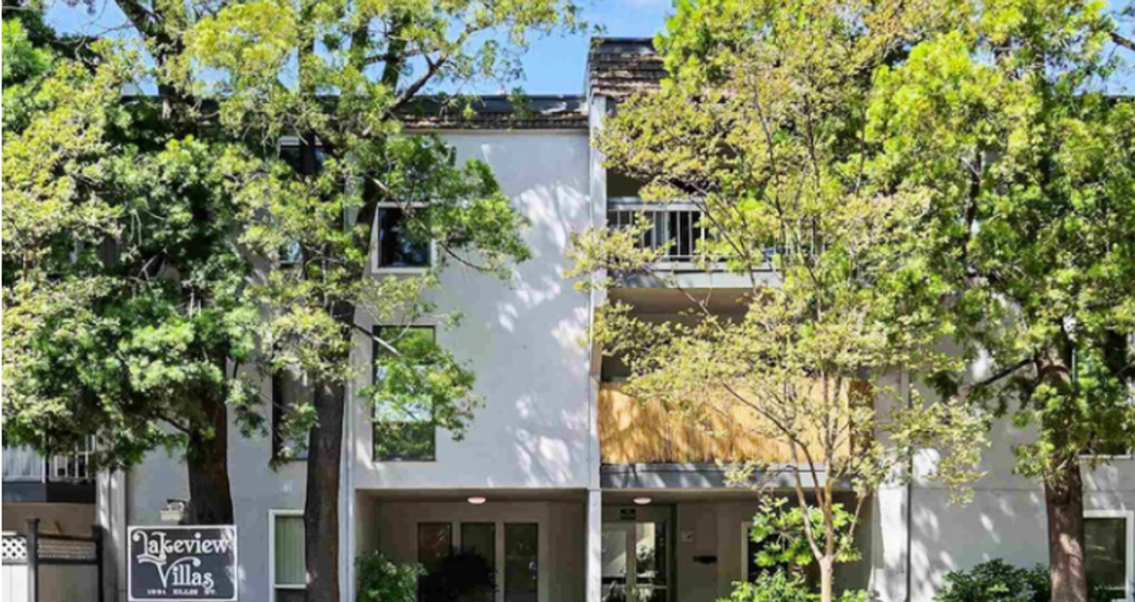 Listing photo 1 of 5