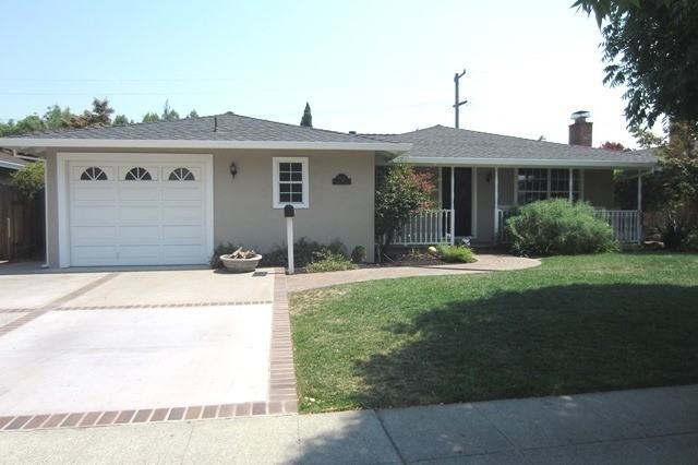 Listing photo 1 of 5