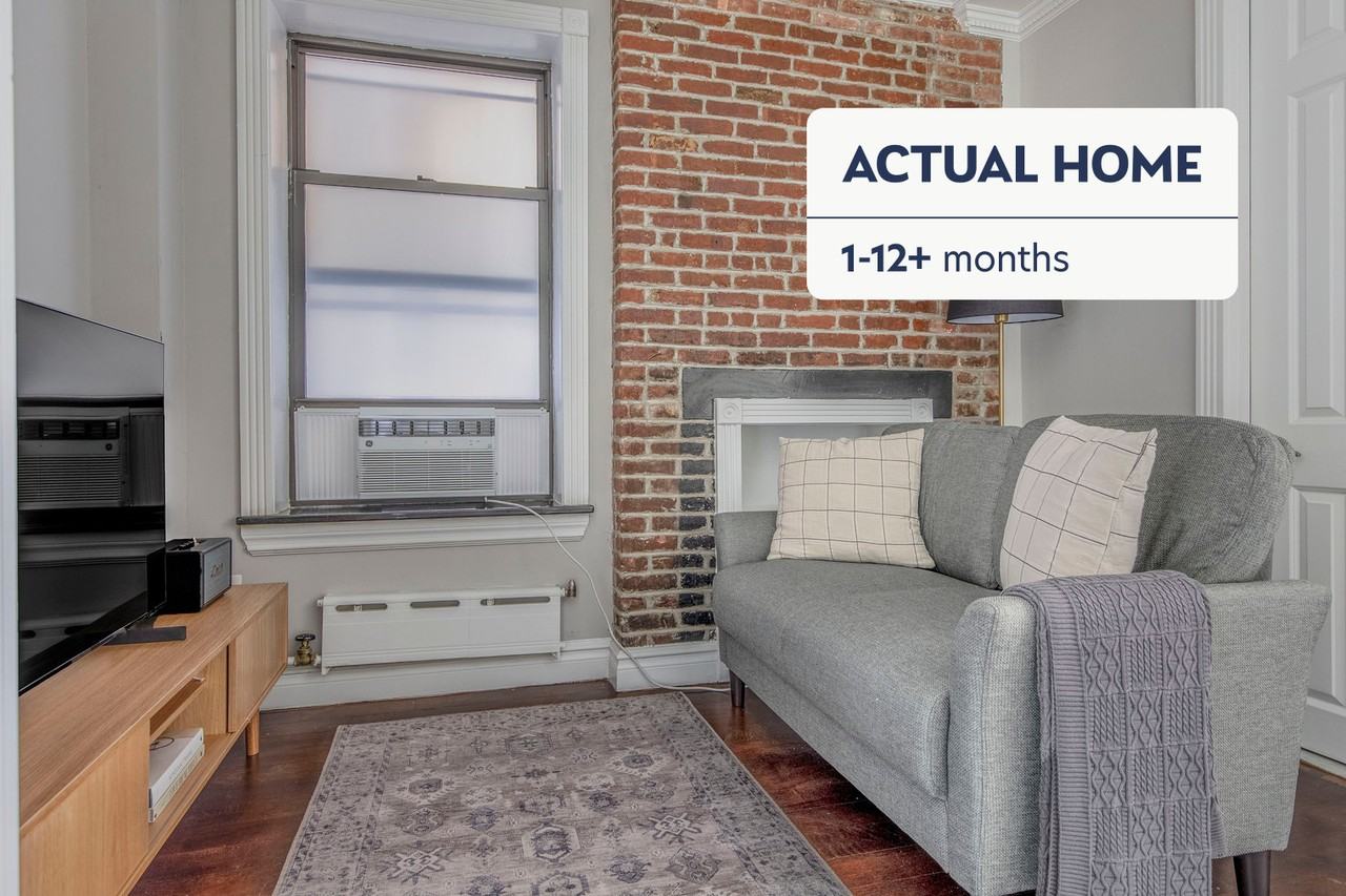 Listing photo 1 of 5