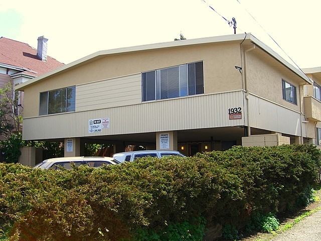 Listing photo 1 of 5