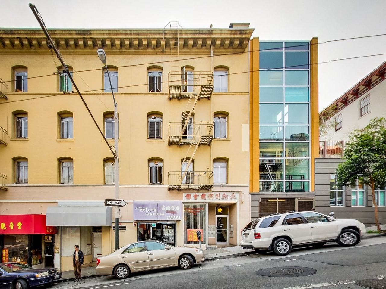 Listing photo 1 of 5