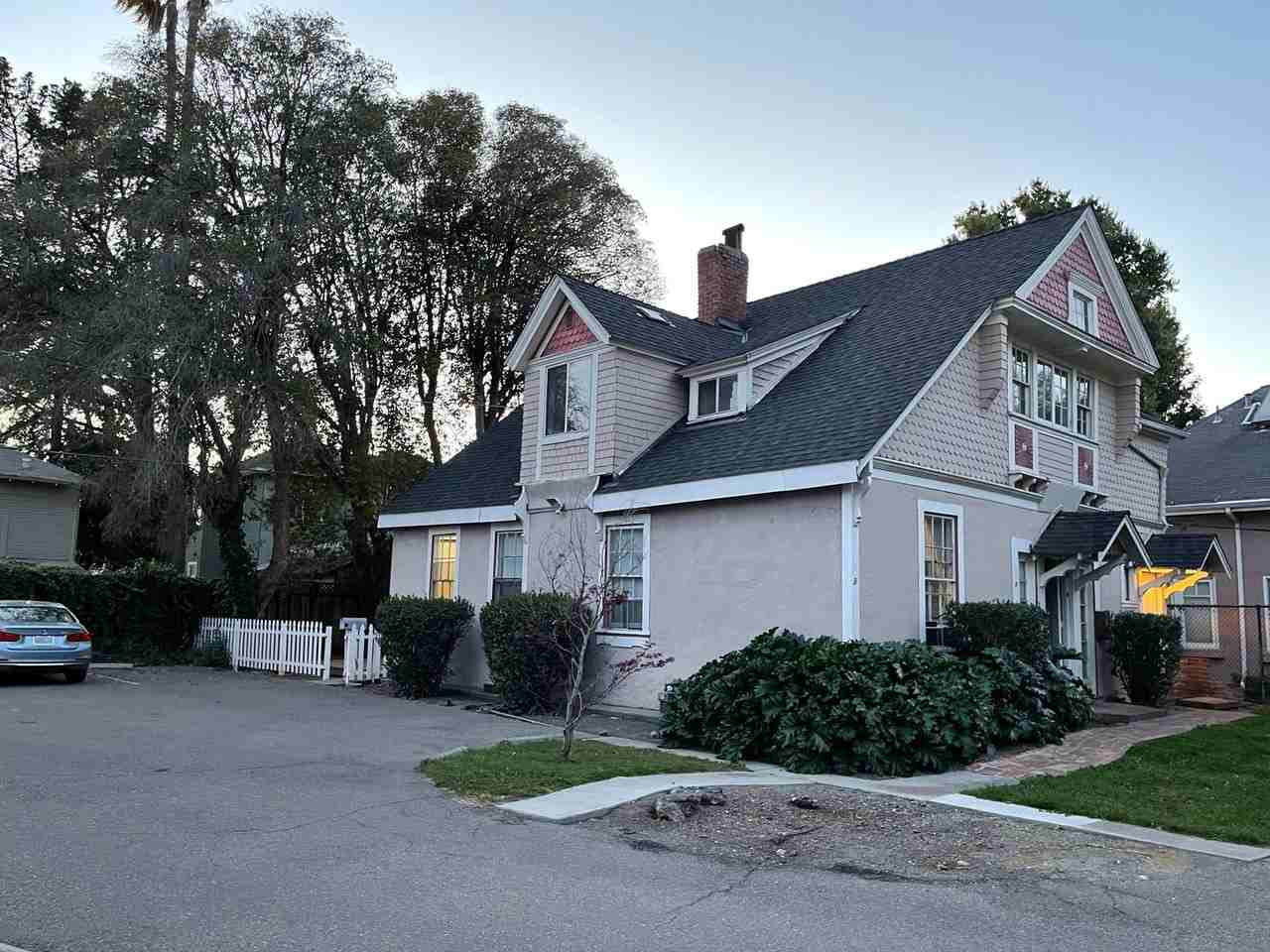 Listing photo 1 of 5