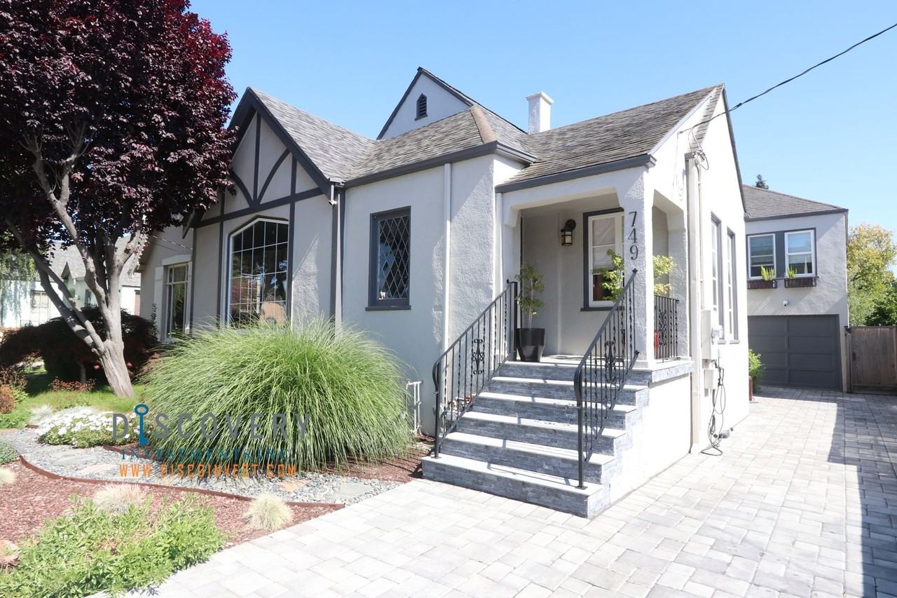 Listing photo 1 of 5