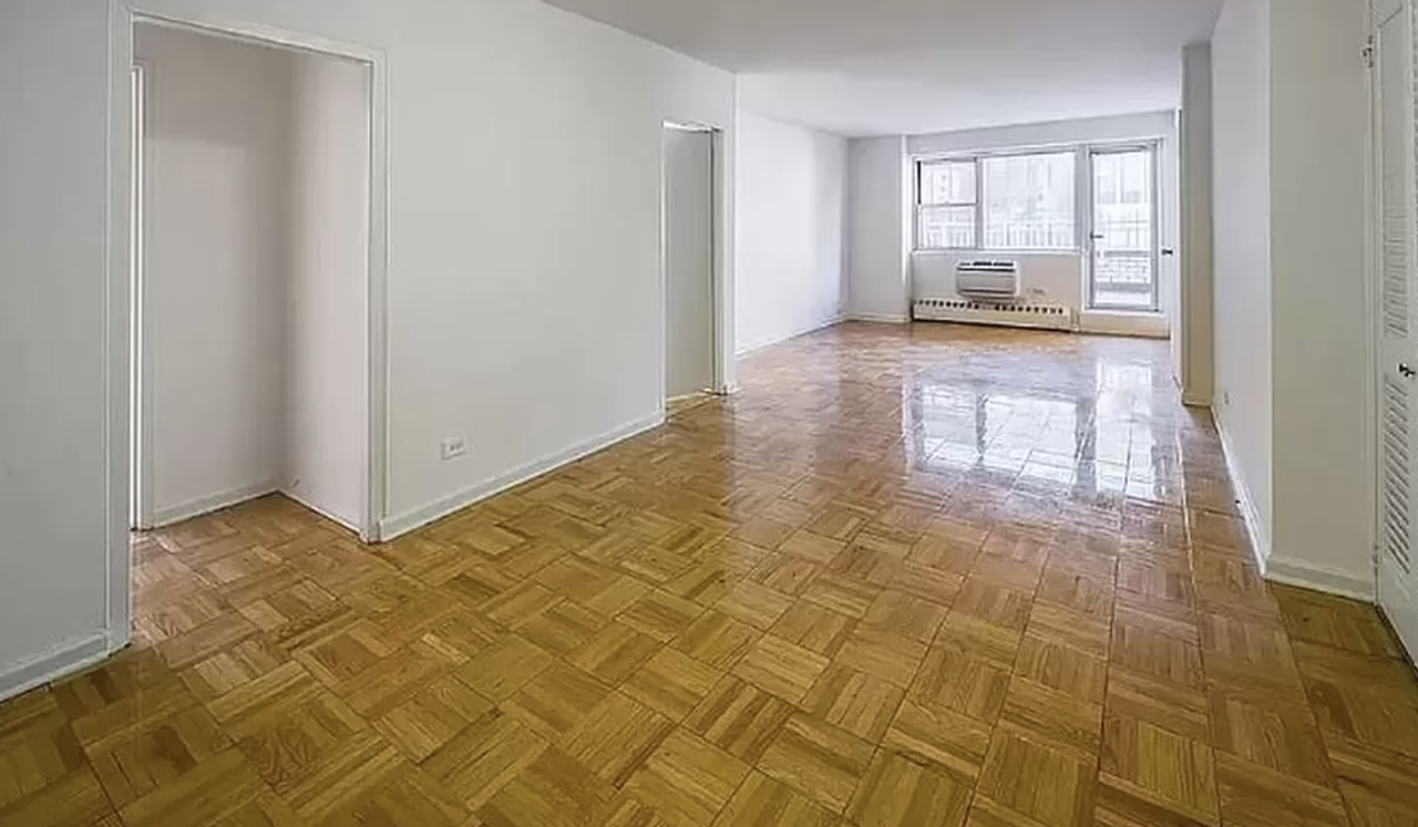 Listing photo 1 of 3