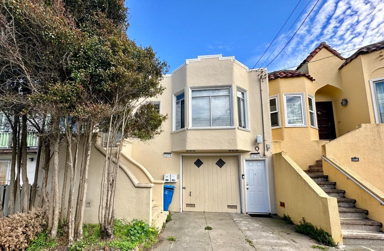 Listing photo 1 of 5