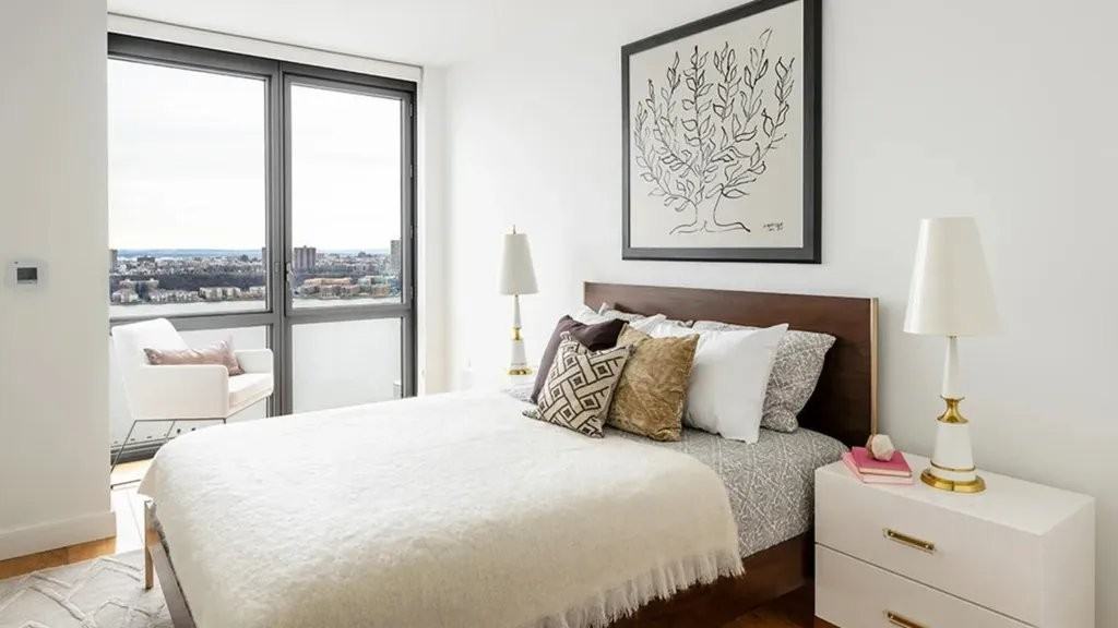 Listing photo 1 of 5