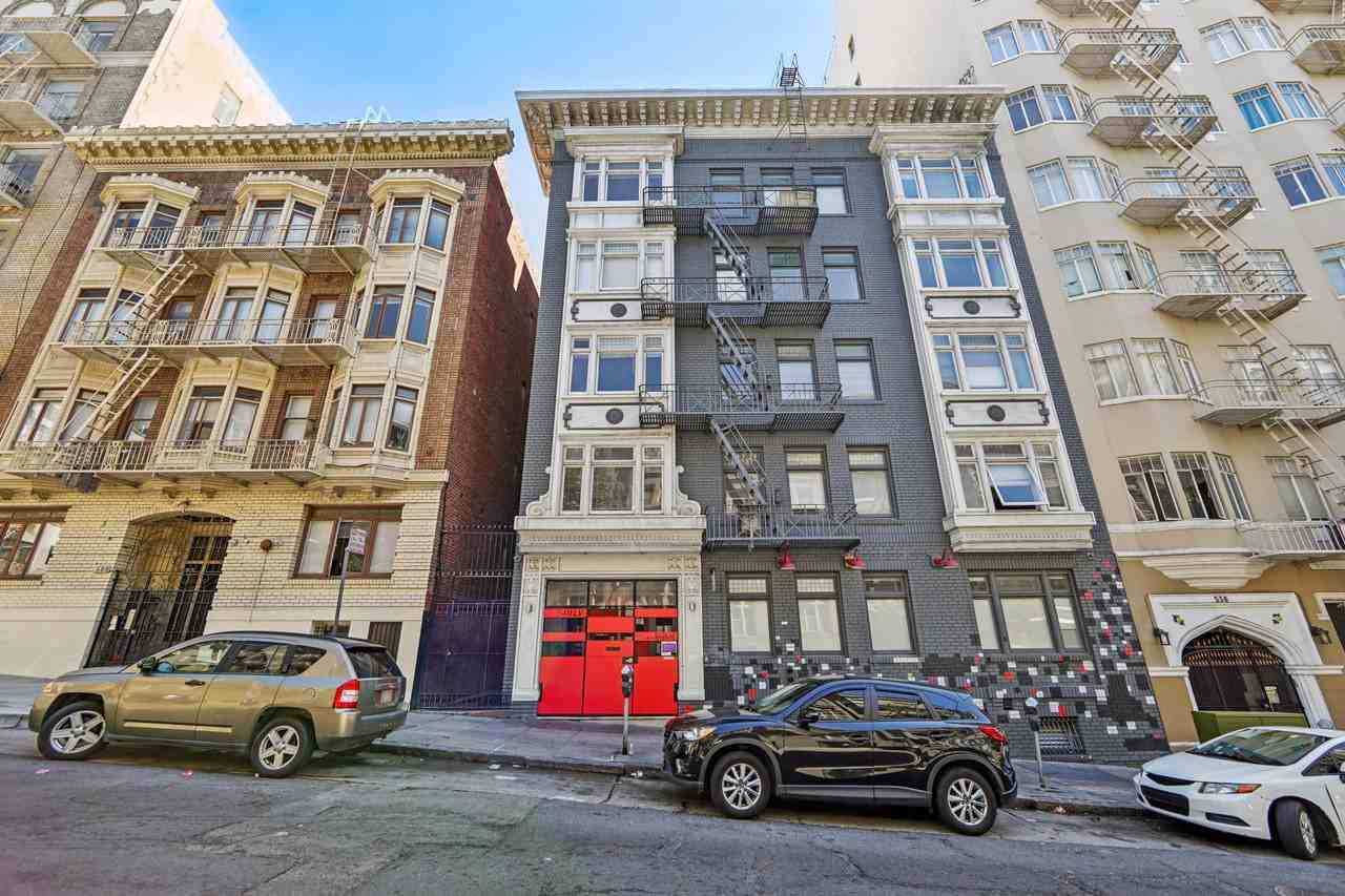 Listing photo 1 of 5