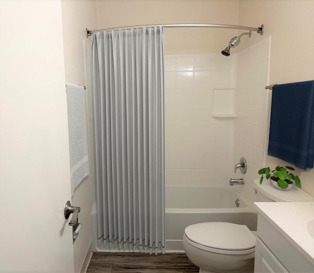 Listing photo 1 of 5