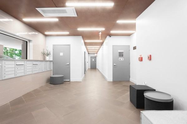 Listing photo 1 of 5