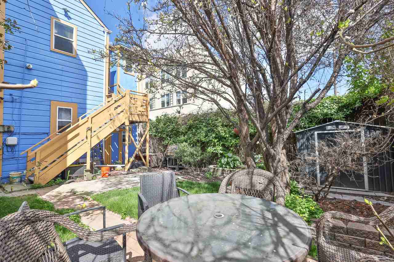 Listing photo 1 of 5