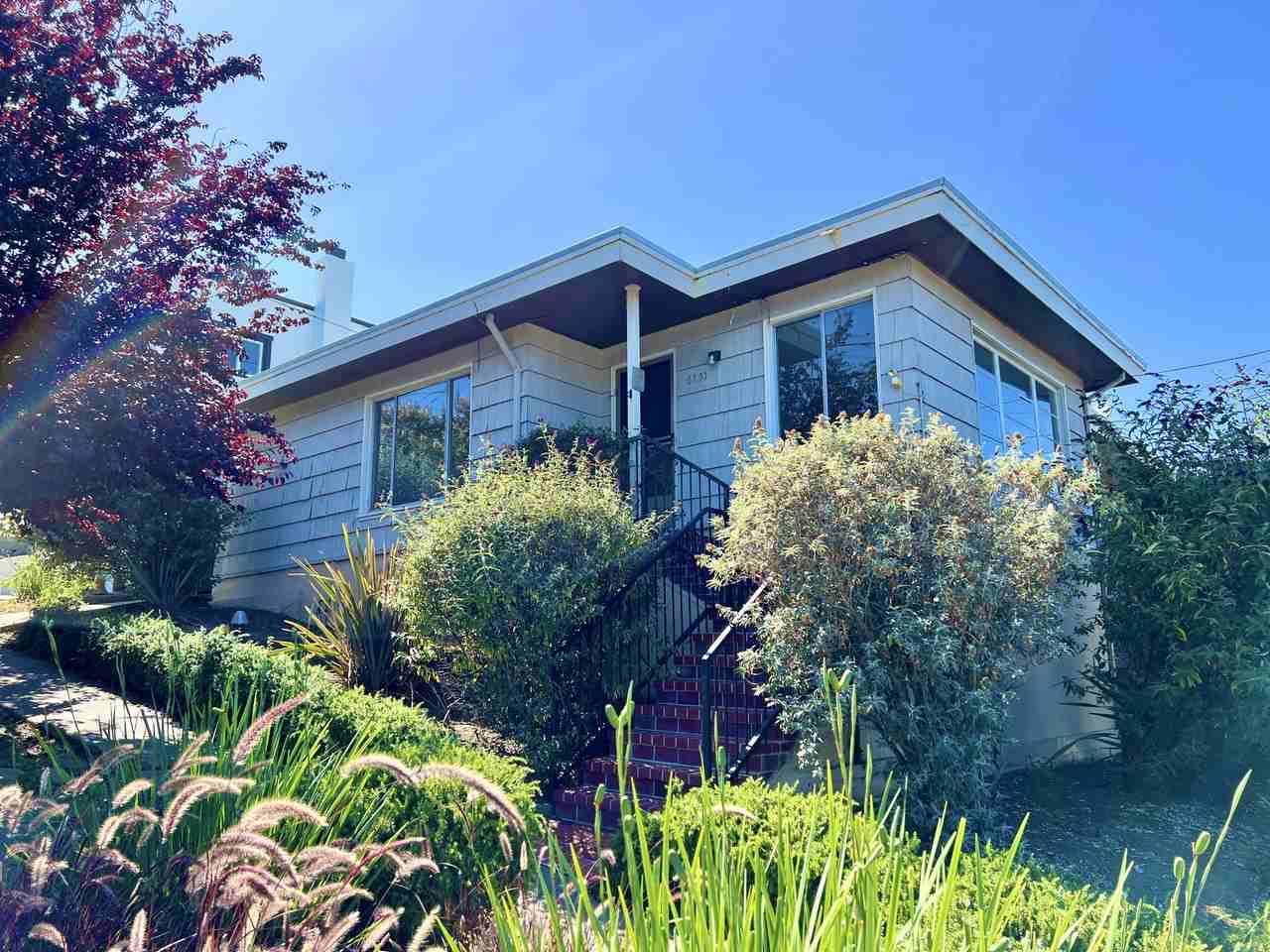 Listing photo 1 of 5