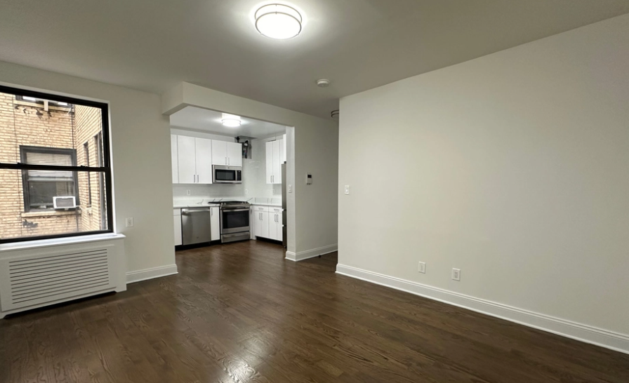 Listing photo 1 of 5