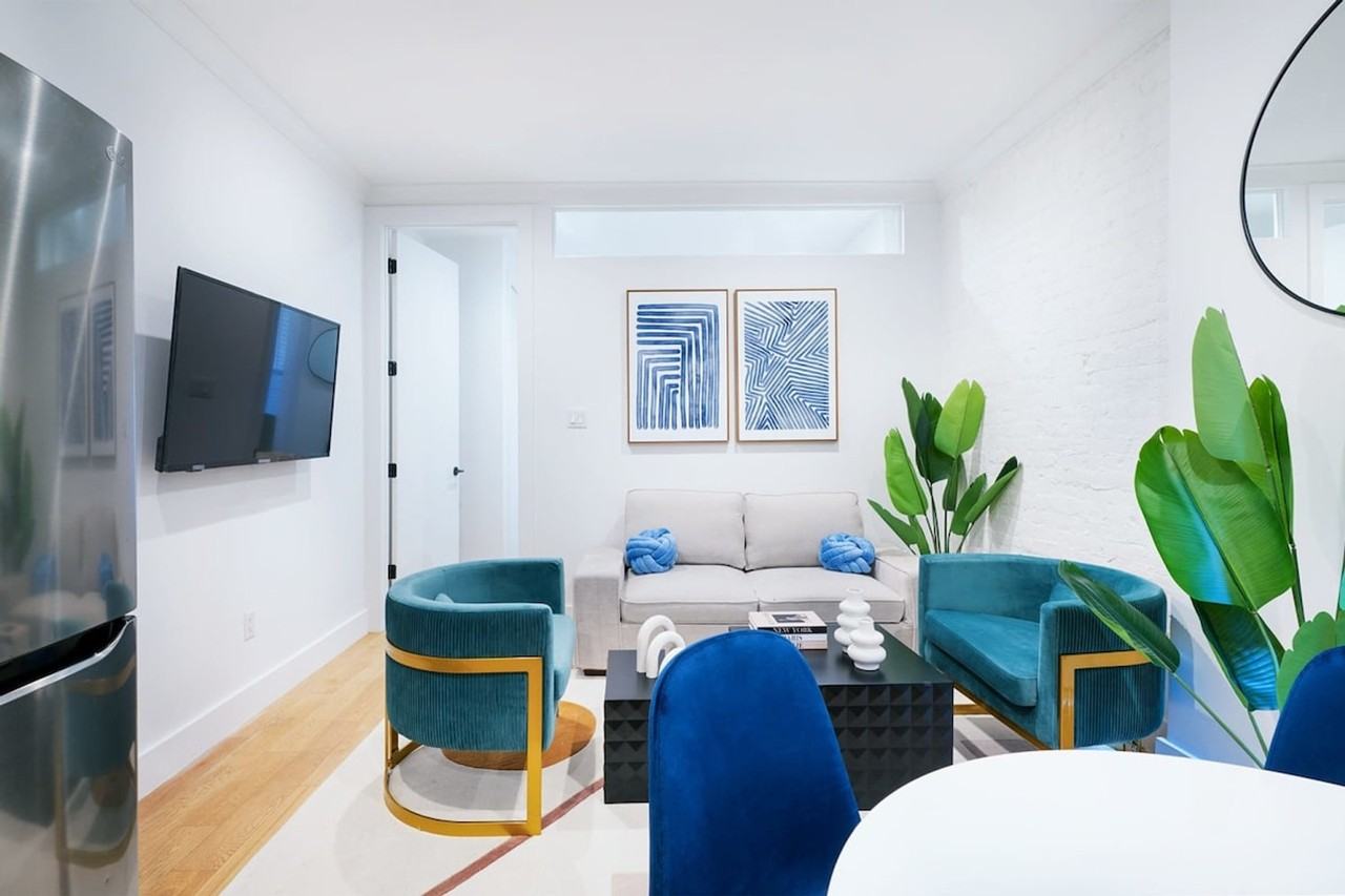 Listing photo 1 of 5