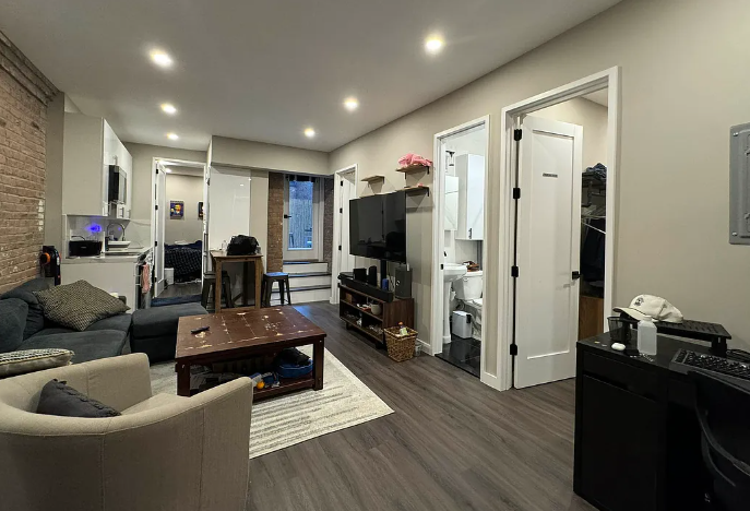 Listing photo 1 of 5