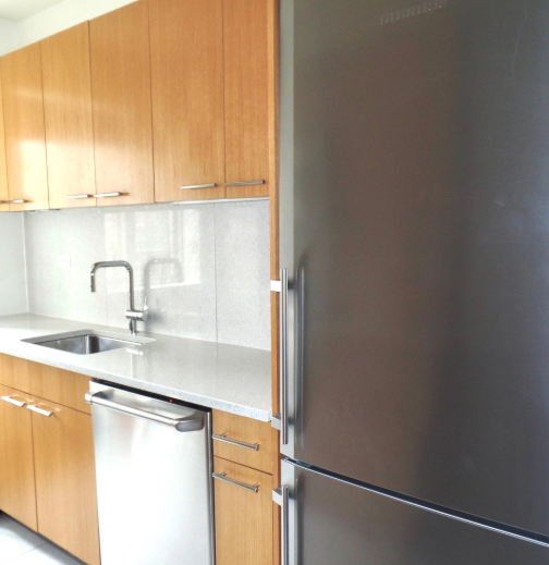 Listing photo 1 of 4