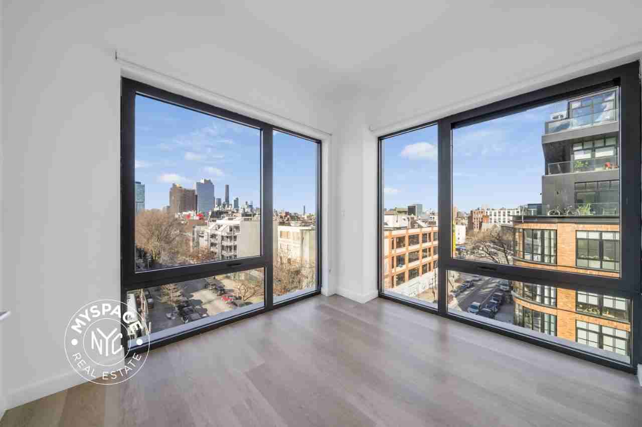 Listing photo 1 of 5