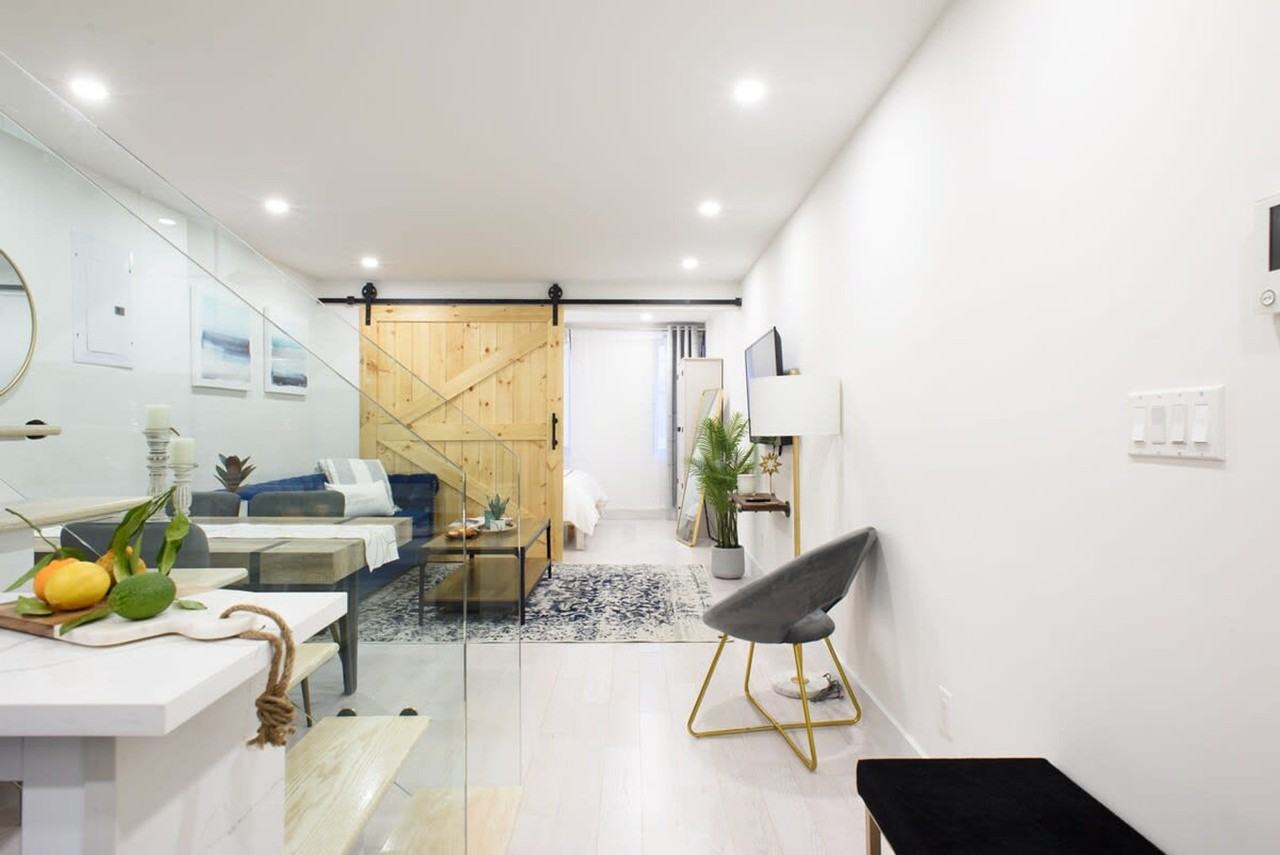 Listing photo 1 of 5