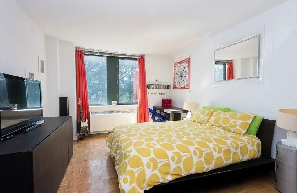 Listing photo 1 of 5