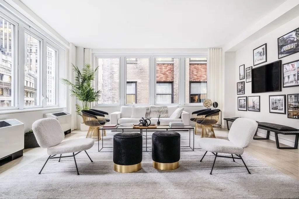 Listing photo 1 of 5