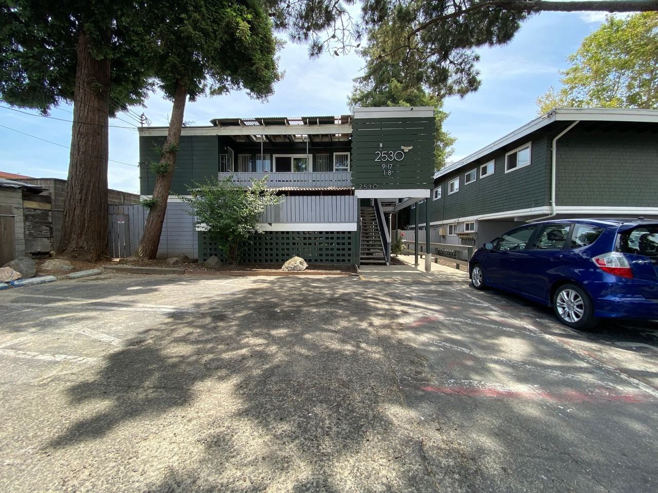 Listing photo 1 of 5
