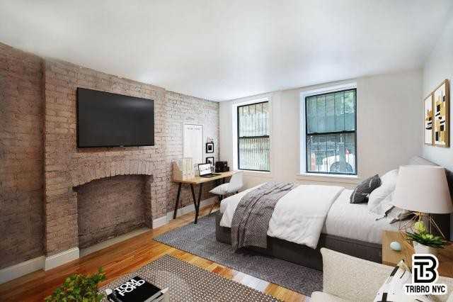 Listing photo 1 of 4