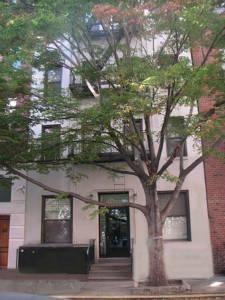 Listing photo 1 of 4