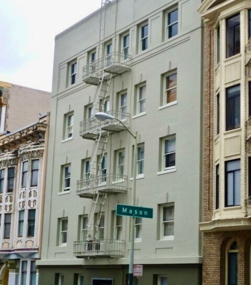 Listing photo 1 of 5