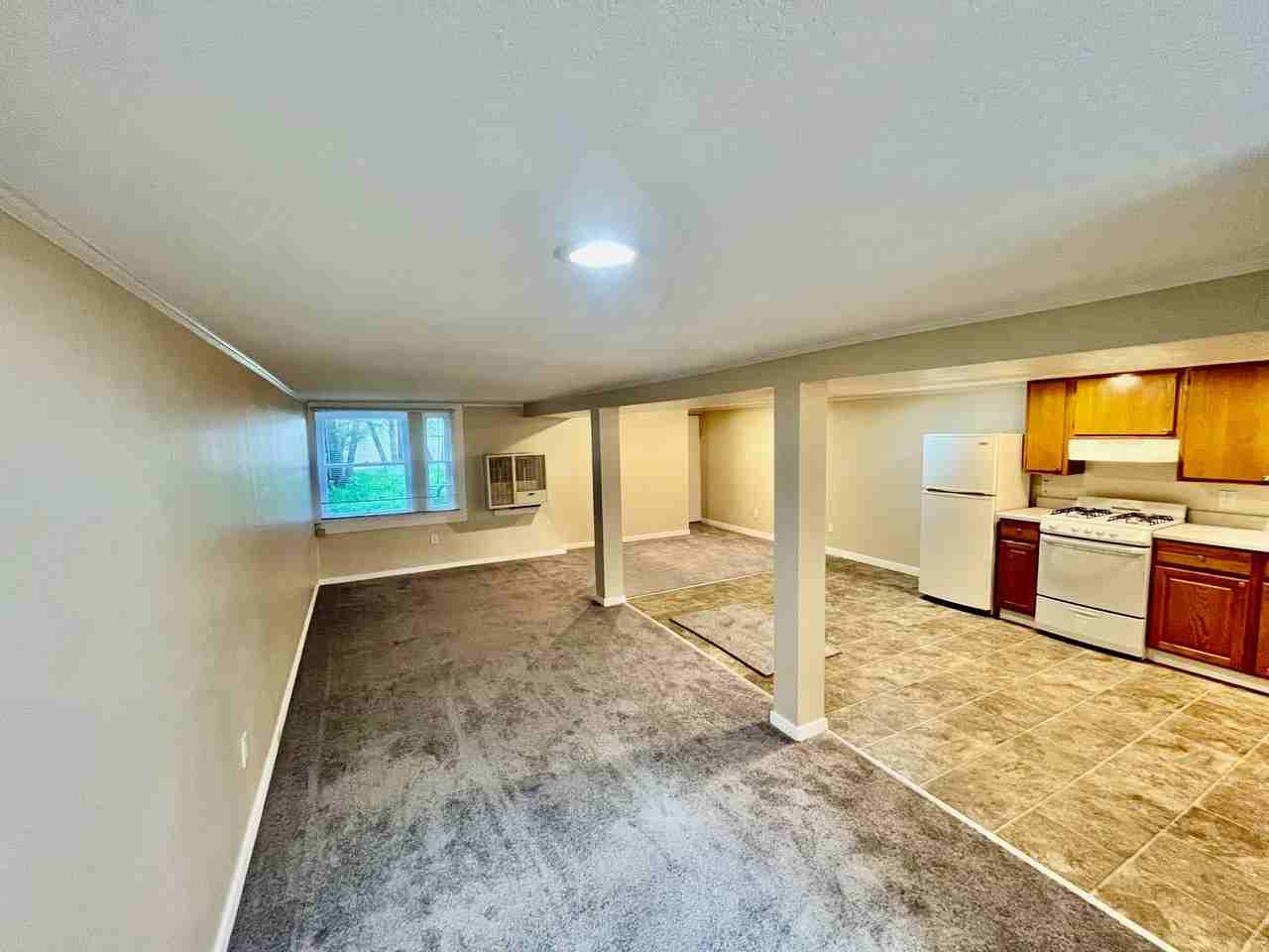 Listing photo 1 of 5