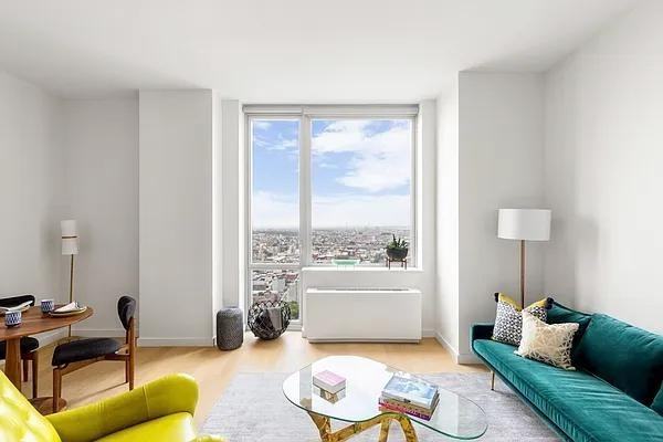 Listing photo 1 of 5