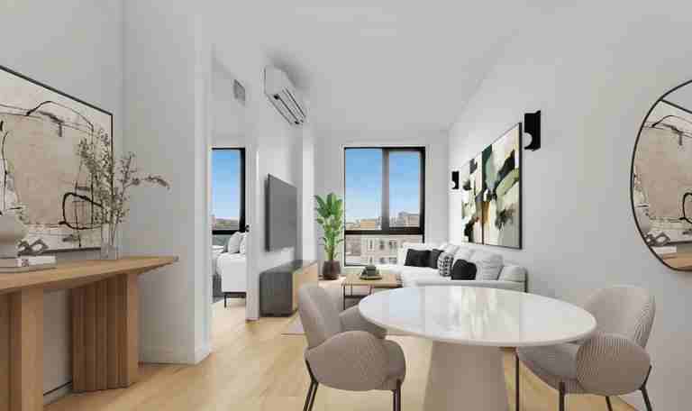 Listing photo 1 of 5