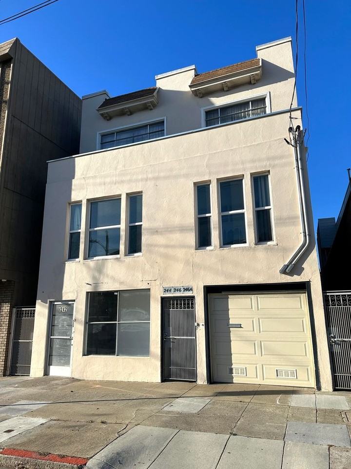 Listing photo 1 of 5