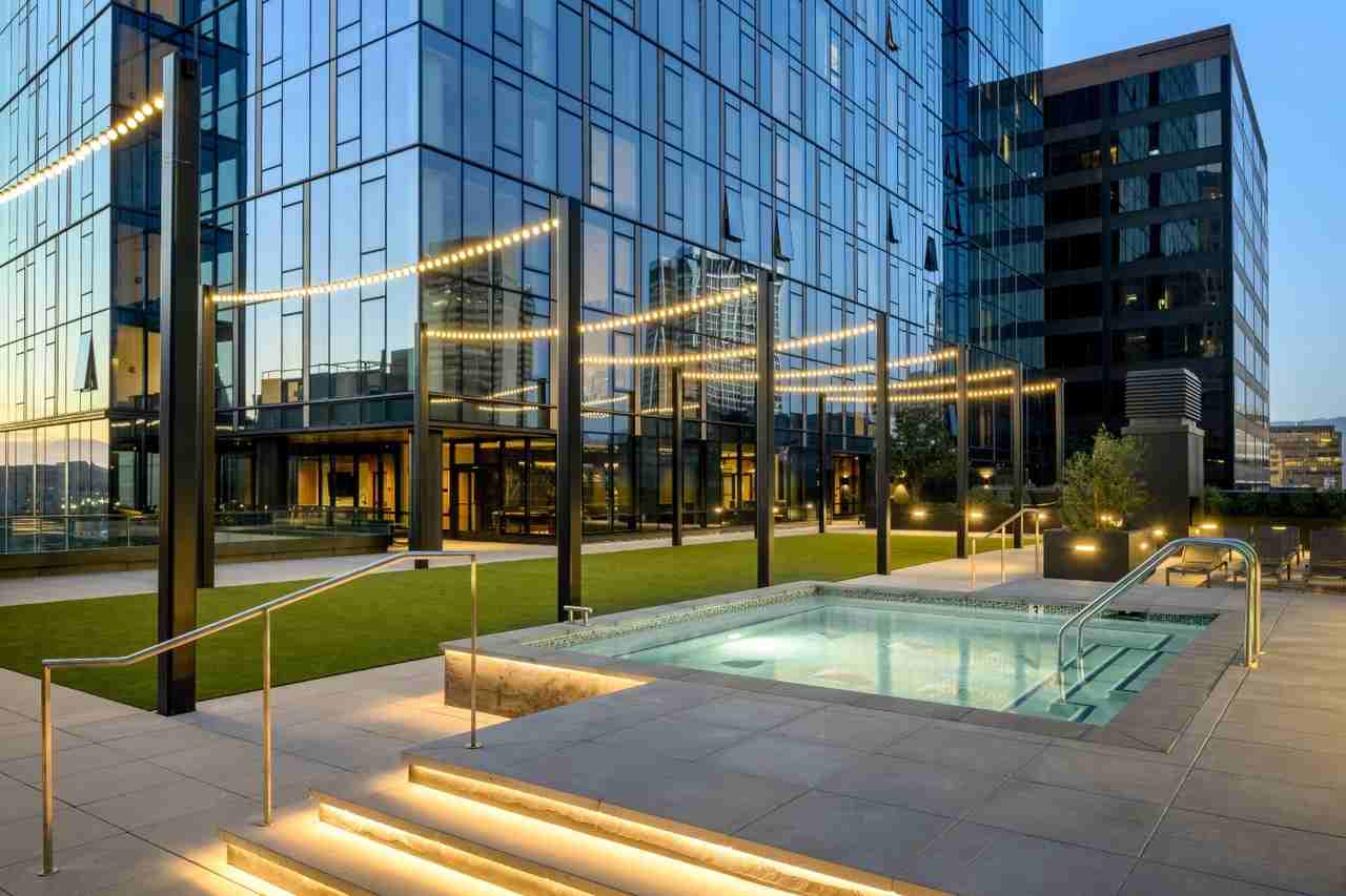 Listing photo 1 of 5