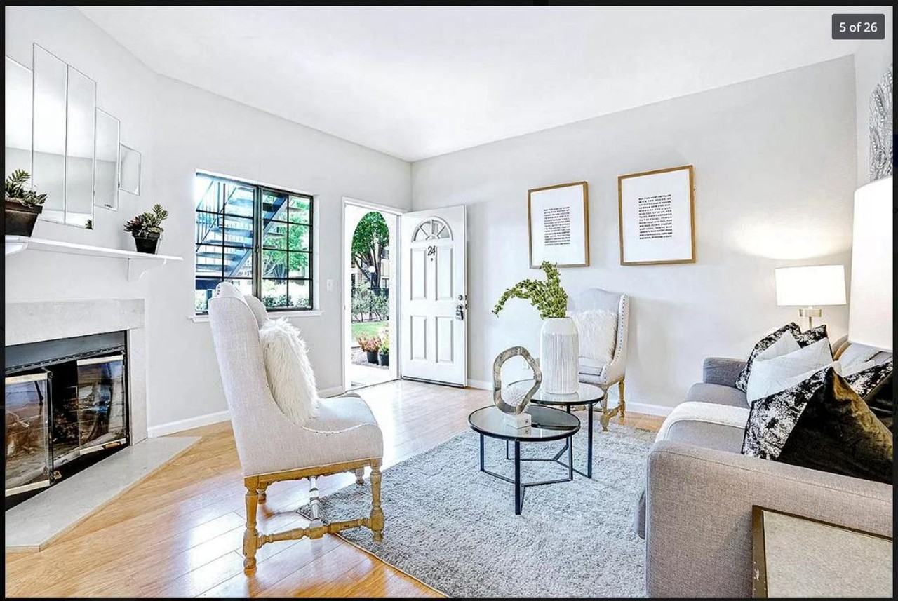 Listing photo 1 of 5
