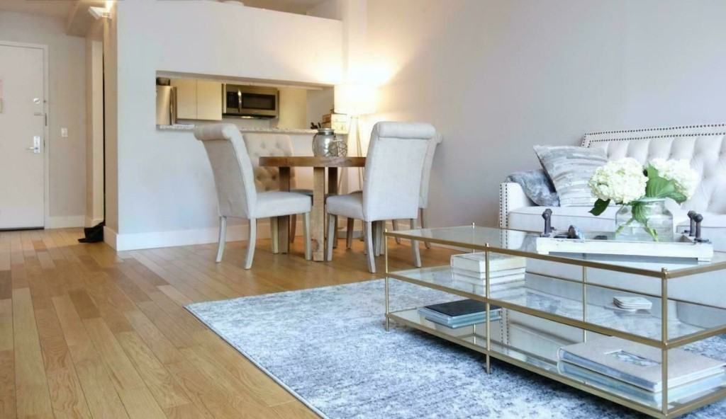 Listing photo 1 of 4