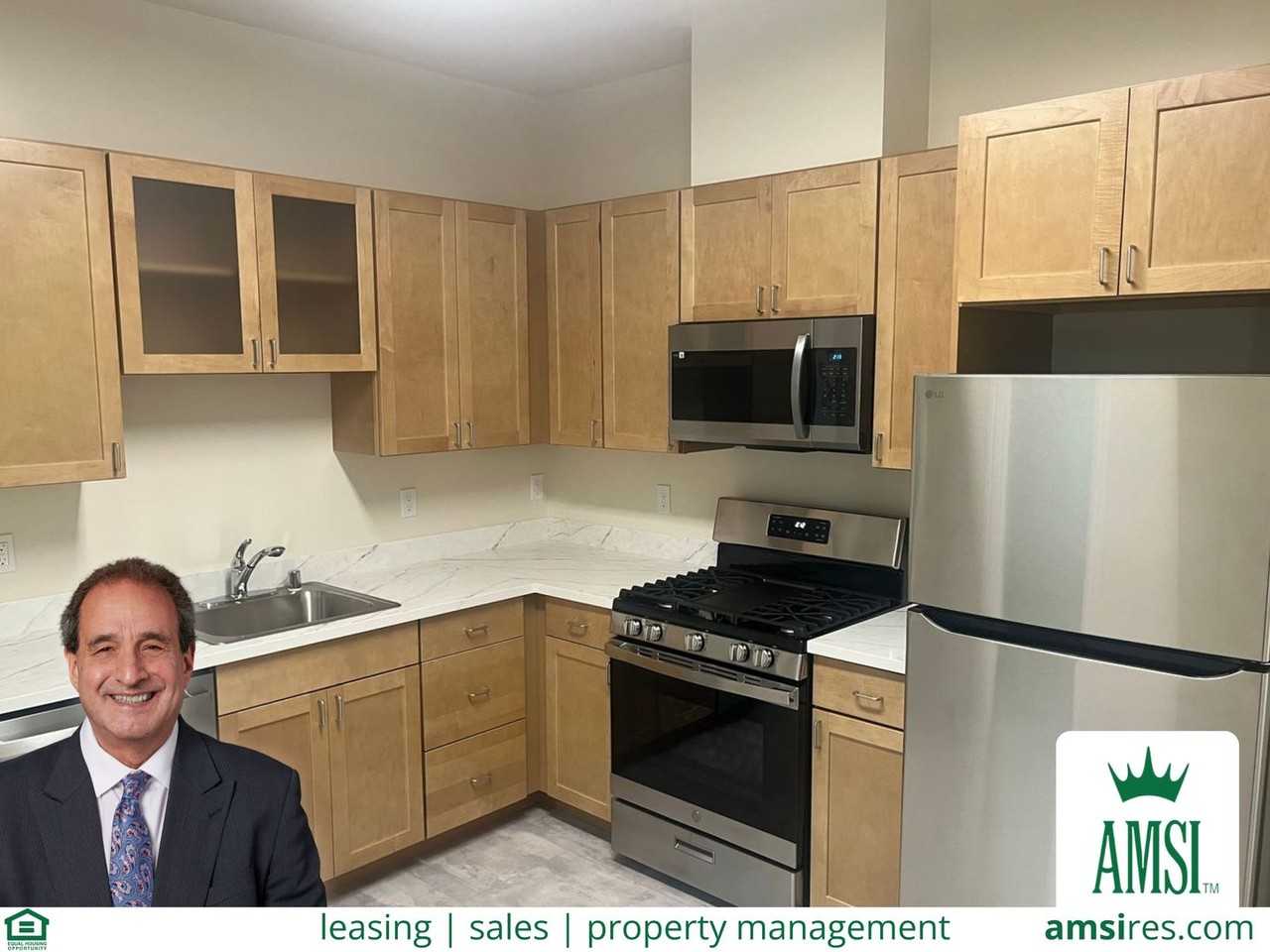 Listing photo 1 of 5