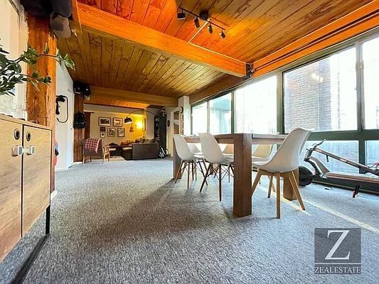 Listing photo 1 of 5