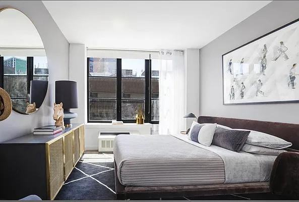 Listing photo 1 of 5