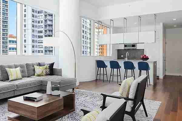 Listing photo 1 of 5