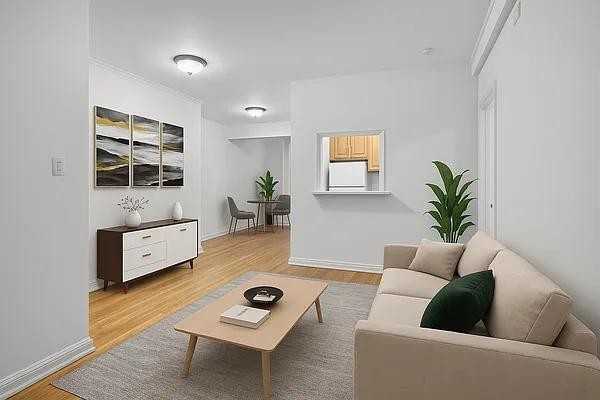 Listing photo 1 of 5