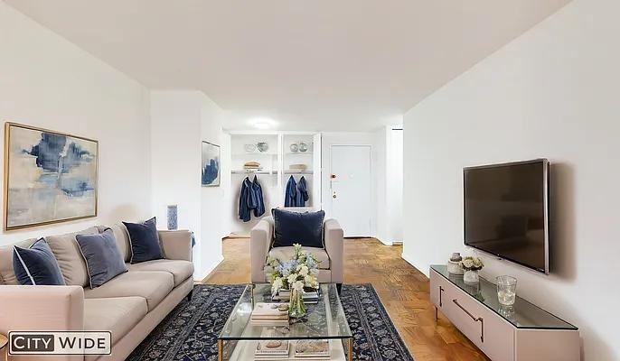 Listing photo 1 of 5