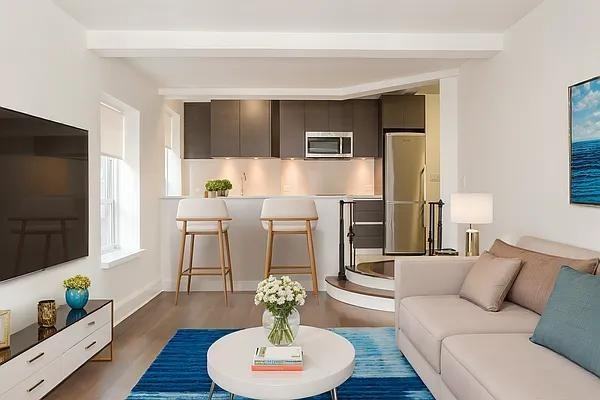 Listing photo 1 of 5